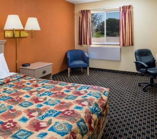 Sunset Inn & Suites