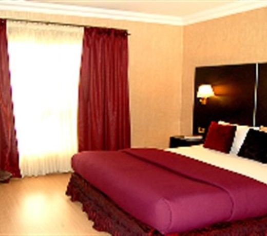 Chesney Hotel