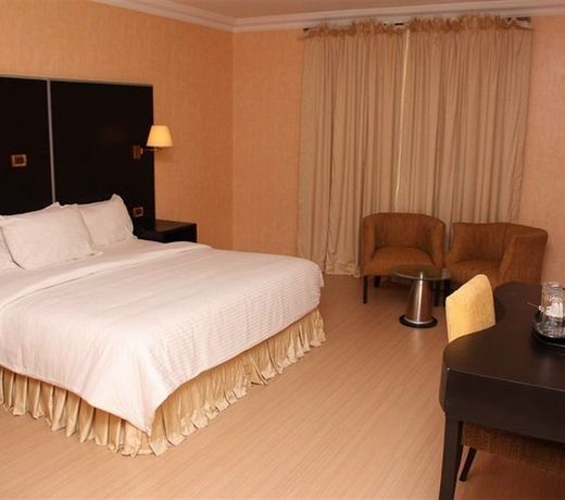 Chesney Hotel