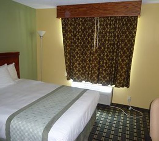 TownHouse Extended Stay Hotel Downtown