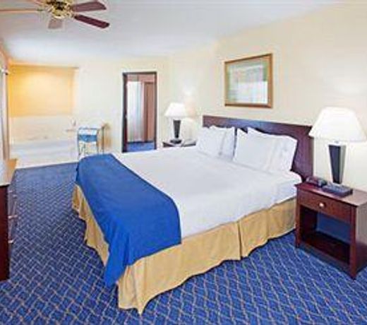 Red Roof Inn & Suites Lincoln
