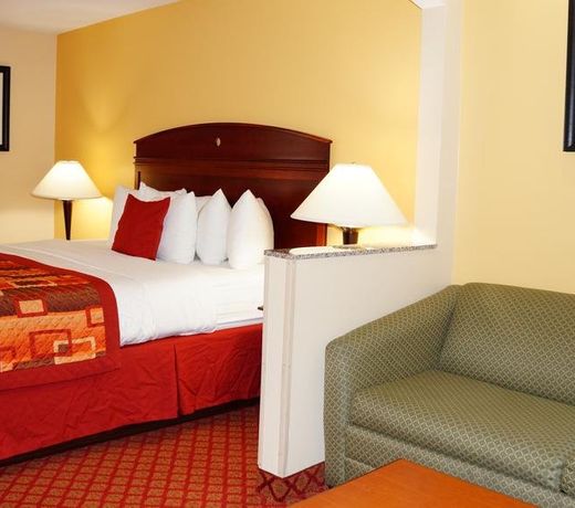 Best Western Plus Kansas City Airport - KCI East