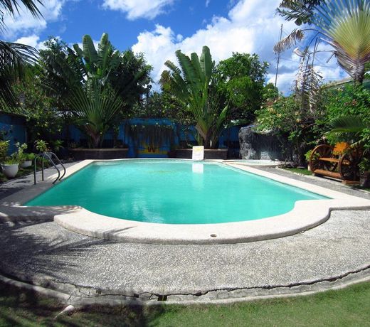 WOODRUFFS BEACH RESORT