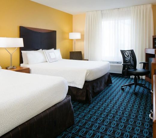 Fairfield Inn & Suites Kansas City Airport