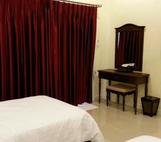 Ruen Maihom Riverside Cottage