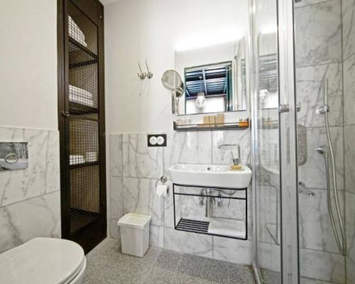 Raven Istanbul Suites - Стамбул - фото 14