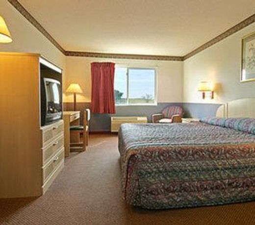 Days Inn by Wyndham Kansas City International Airport