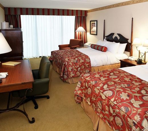 Hilton Kansas City Airport
