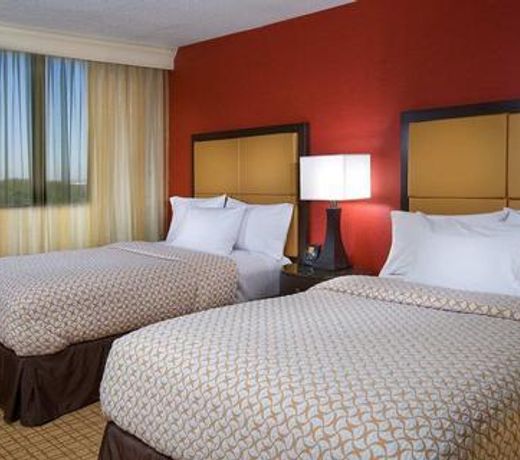 Embassy Suites Kansas City International Airport