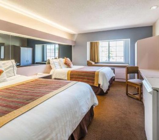 Microtel Inn & Suites by Wyndham Kansas City Airport