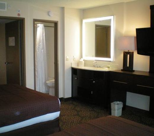 Holiday Inn and Suites Phoenix Airport North, an IHG Hotel