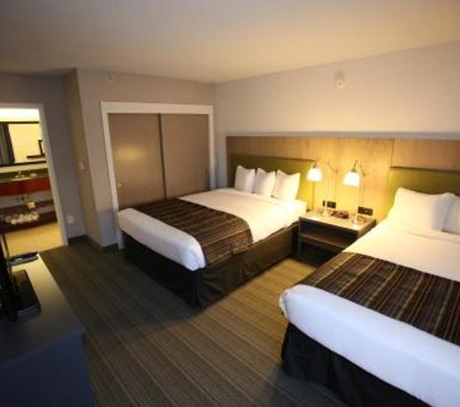 GreenTree Inn & Suites Phoenix Sky Harbor