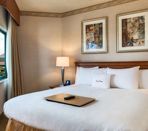 DoubleTree Suites by Hilton Phoenix