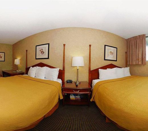 QUALITY INN & SUITES DOWNTOWN