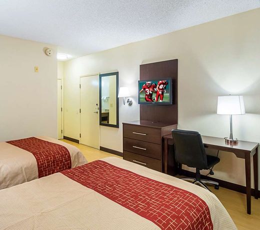Red Roof Inn PLUS + Phoenix West