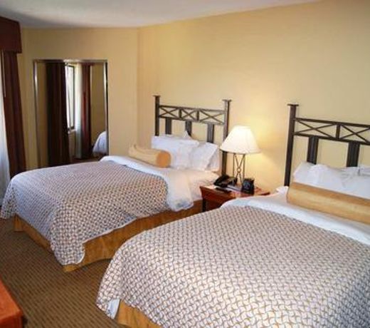 Embassy Suites Phoenix - Scottsdale