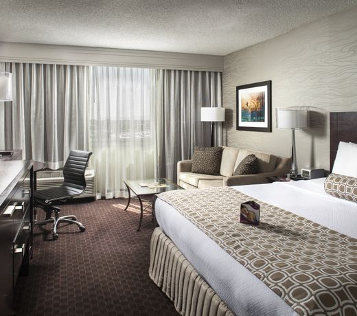 Crowne Plaza Phoenix Airport, an IHG Hotel