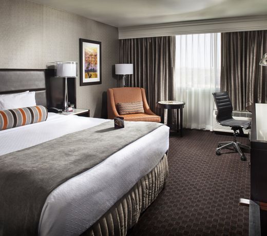 Crowne Plaza Phoenix Airport, an IHG Hotel