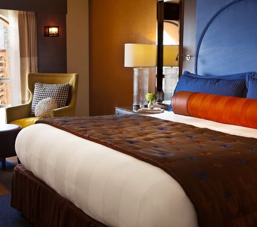 Renaissance Phoenix Downtown Hotel
