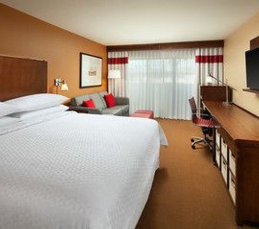 Four Points by Sheraton Phoenix South Mountain