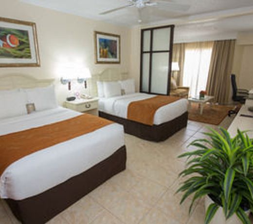 Comfort Suites Paradise Island