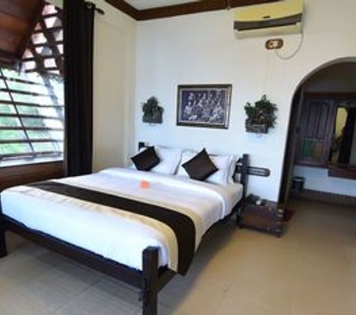 Kovalam Beach Hotel