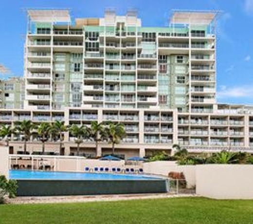 Pelican Waters Golf Resort