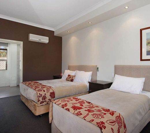 Prince of Wales Motor Inn