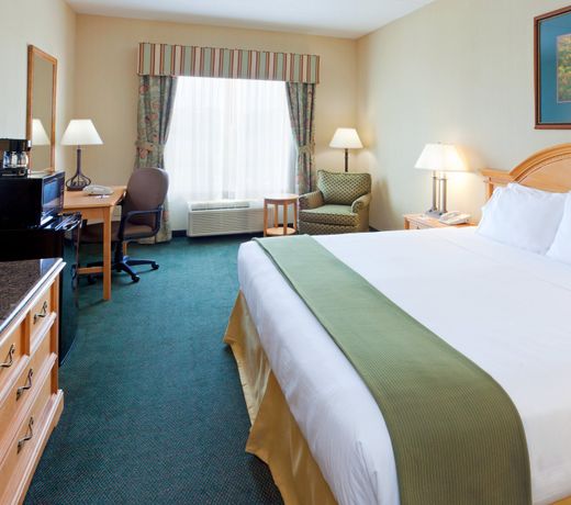 Holiday Inn Express Hotel & Suites Watertown - Thousand Islands, an IHG Hotel