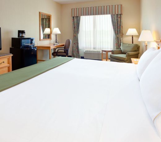 Holiday Inn Express Hotel & Suites Watertown - Thousand Islands, an IHG Hotel