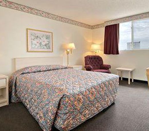 Super 8 by Wyndham Scottsbluff