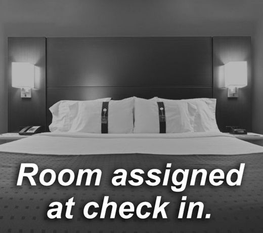Holiday Inn Express Hotel & Suites Carlsbad, an IHG Hotel