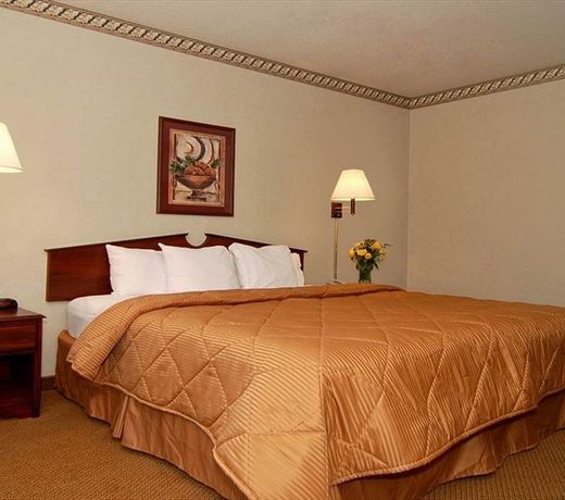 US Travelers Inn & Suites