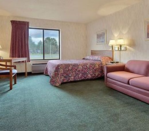 Days Inn by Wyndham Eagle River