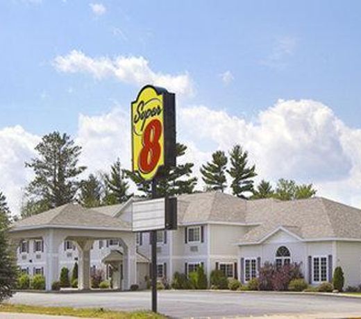 Super 8 By Wyndham Eagle River