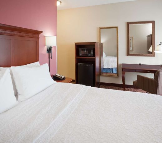Hampton Inn Fairmont