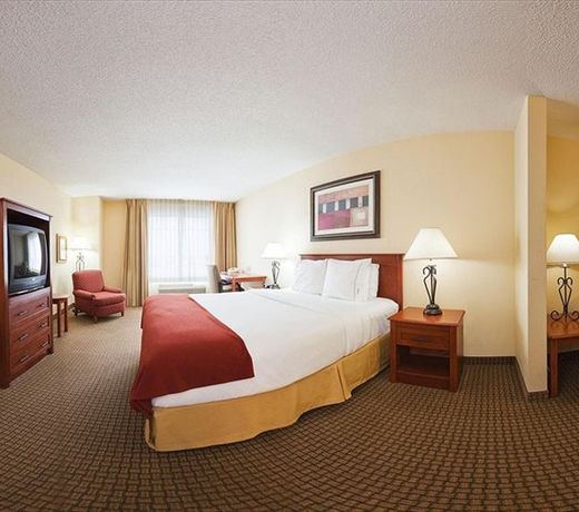 Holiday Inn Express Hotel & Suites Greenville