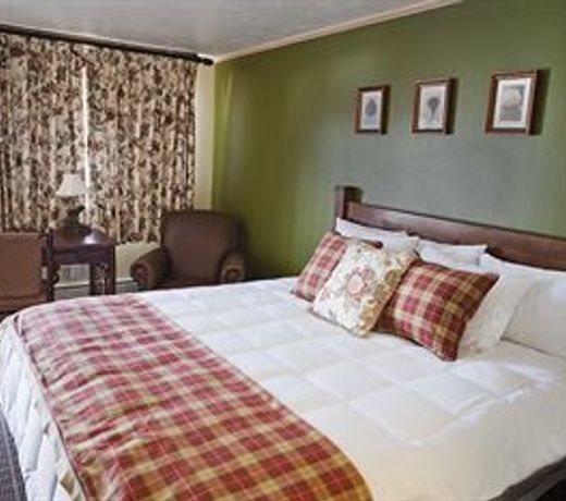 The Inn at Tomichi Village