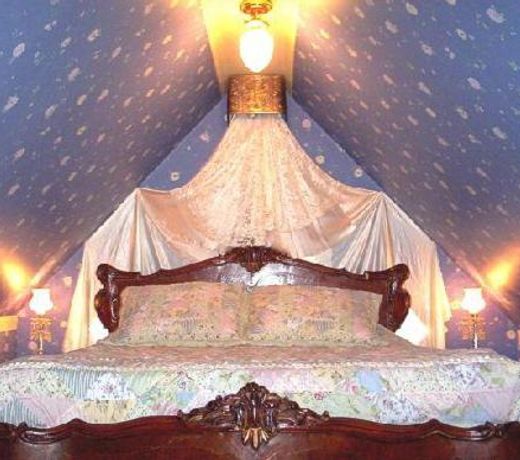 The Queen Anne House Bed and Breakfast