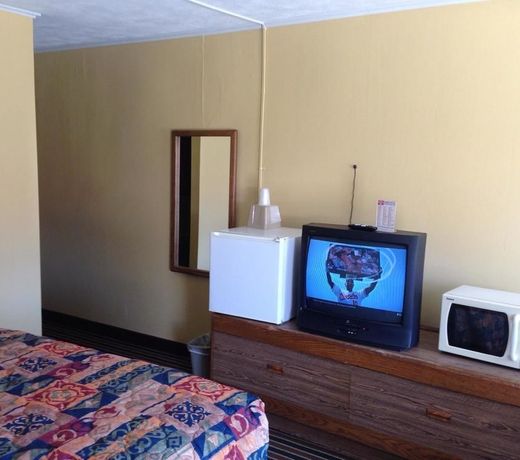 Family Budget Inn Harrison