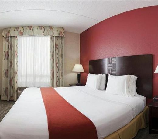 Holiday Inn Express Hotel & Suites Harrison