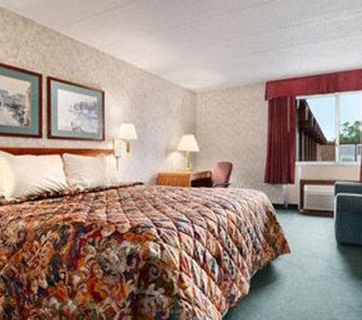 Days Inn Hotel & Conference Center