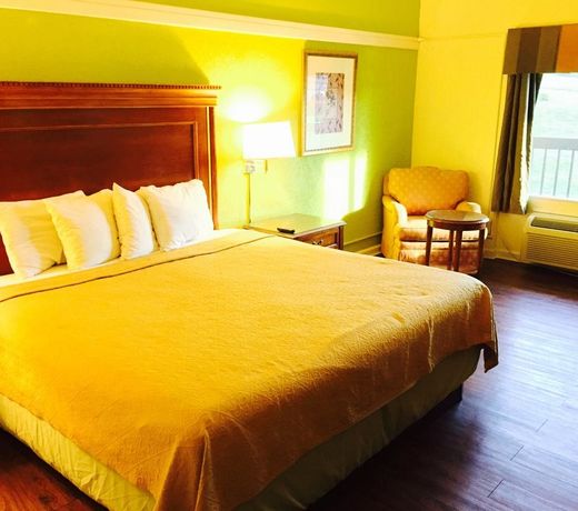 OYO Hotel M Morgantown - WV University area