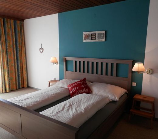 Dahoam by Sarina - Rooms & Suites