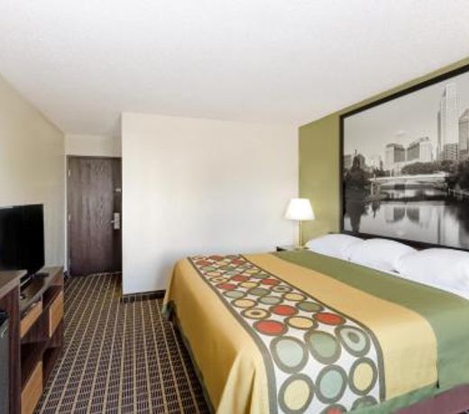 Super 8 by Wyndham Norfolk