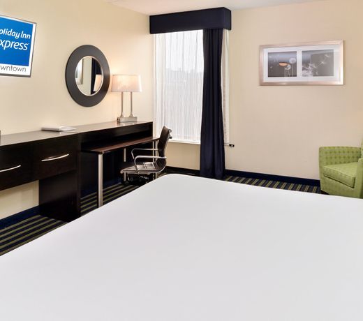 Holiday Inn Express Worcester, an IHG Hotel