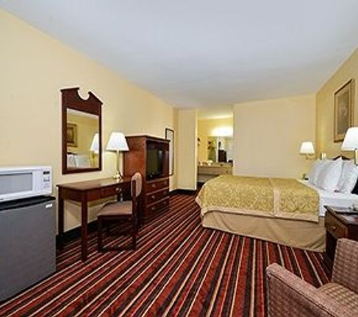 Super 8 by Wyndham Temple