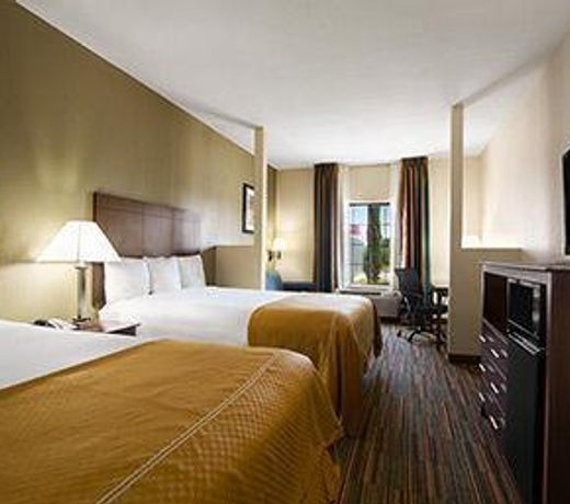 Quality Suites Temple