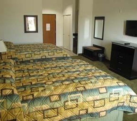 Scottish Inn and Suites La Porte