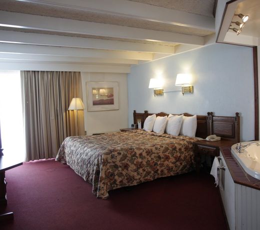 New Stanton Garden Inn